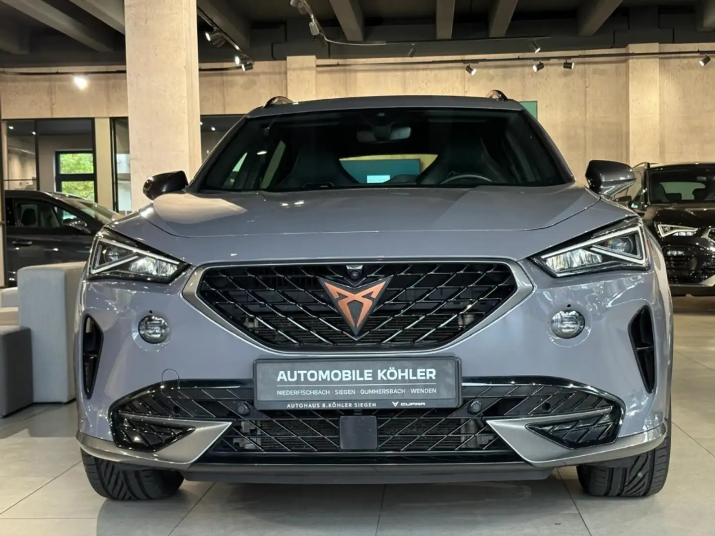 CUPRA Formentor VZ e-HYBRID AHK, Paket XL, Top-View Grau - 2