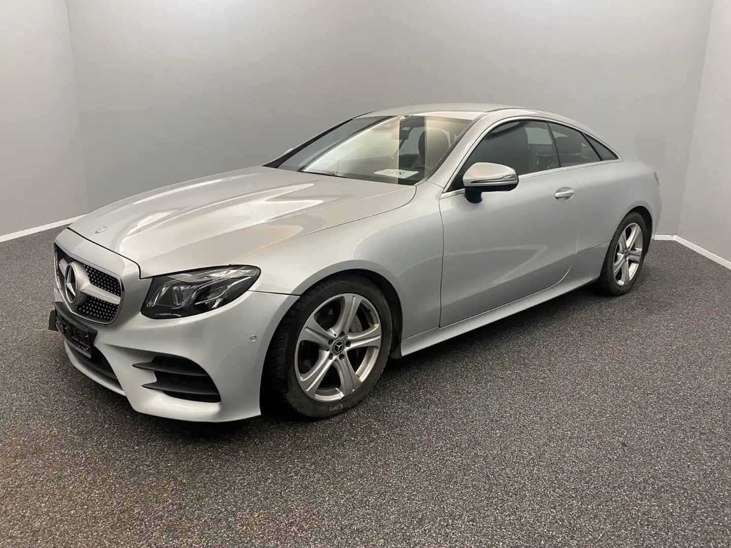 Mercedes-Benz E 200 Coupe AMG-LINE*MBEAM*KAM*COM*BURM*WIDE*18Z Silber - 1
