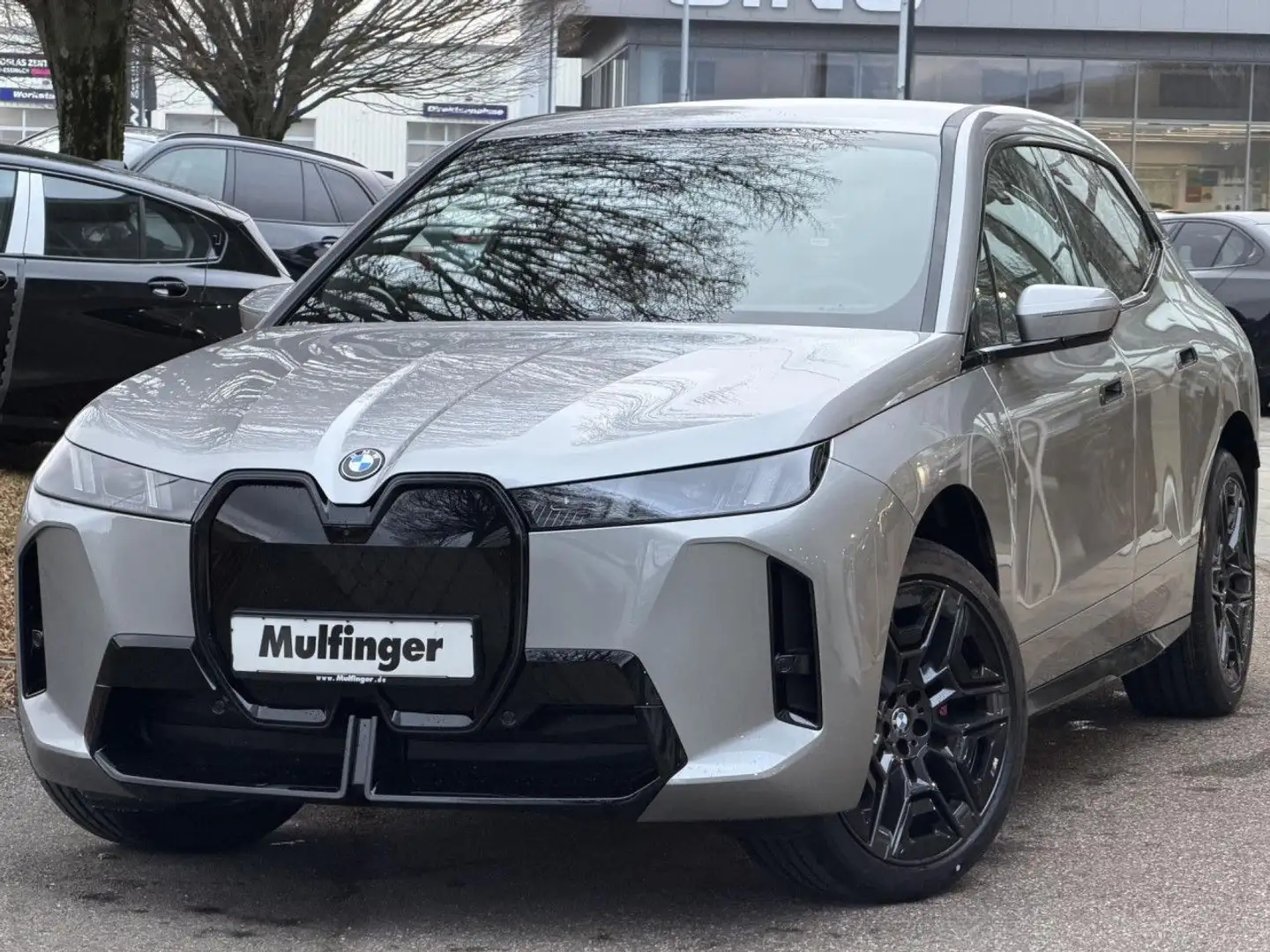 BMW iX x45 M Sport Pro HUD ACC P+ H/K AHK 22" Navi LED Ezüst - 2