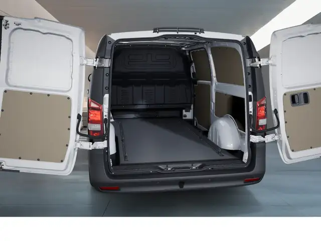 Mercedes-Benz Vito view 10