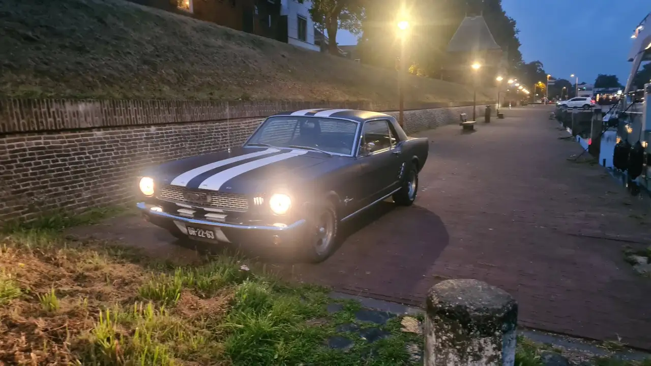 Ford Mustang 289 cui V8 blauw, foto 3