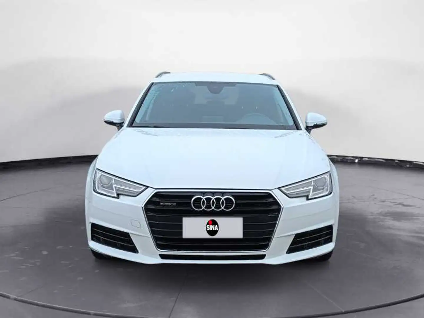 Audi A4 Avant 2.0 tdi Business Sport quattro 190cv s-troni Bianco - 2