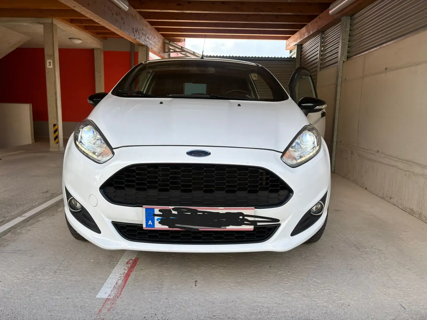 Ford Fiesta Fiesta Easy 1,5 TDCi Easy Weiß - 1