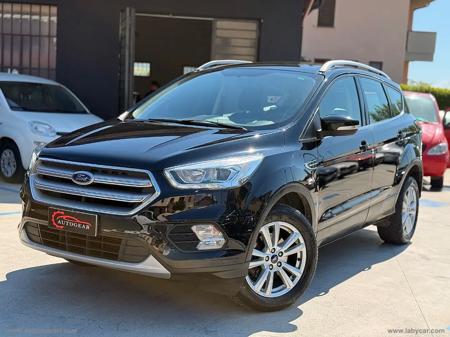 Ford Kuga 1.5 TDCI 120 CV S&S 2WD ST-Line !!!IVA ESPOSTA!!! Nero - 1
