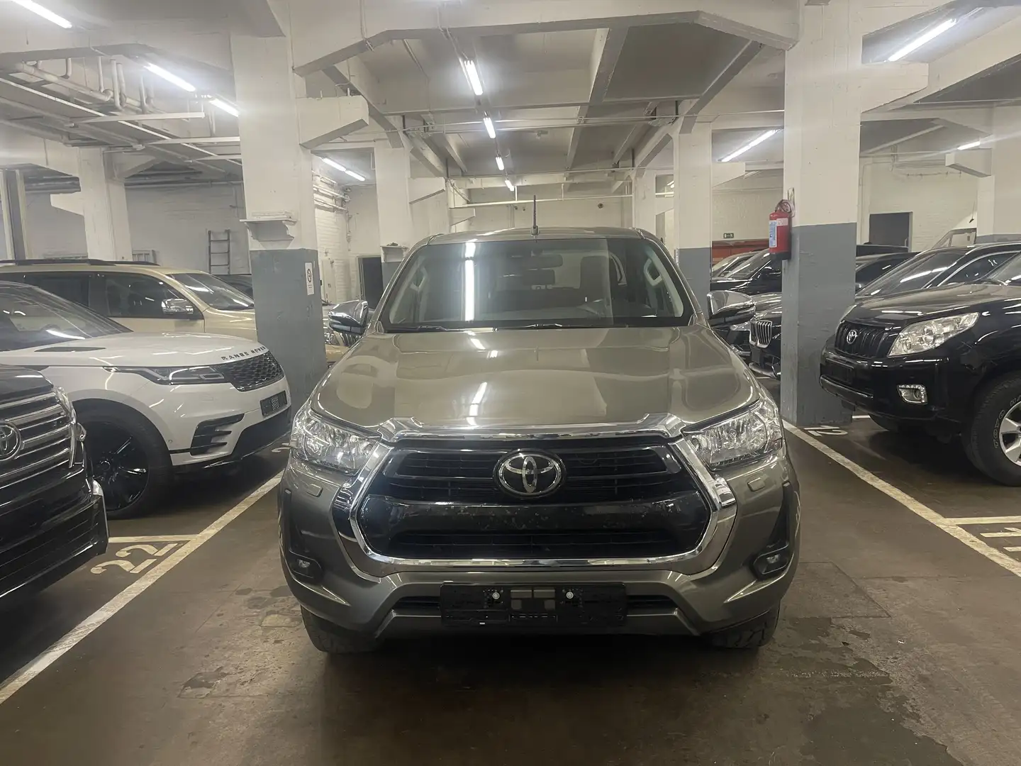 Toyota Hilux Bronze - 2