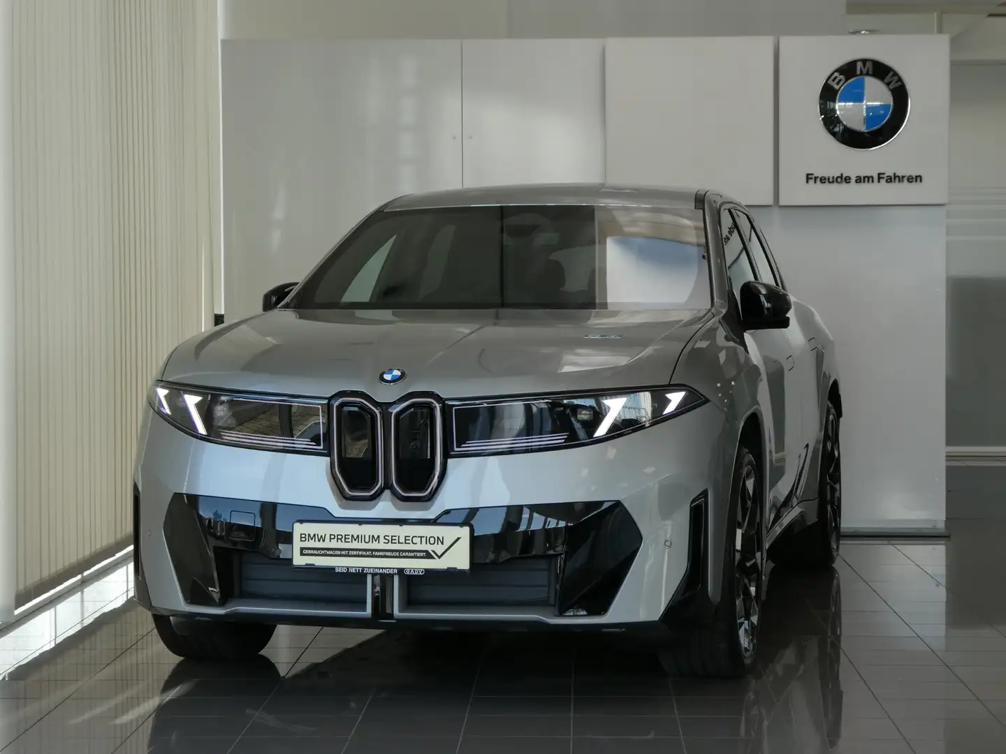 BMW iX3 40 sDrive Silber - 2