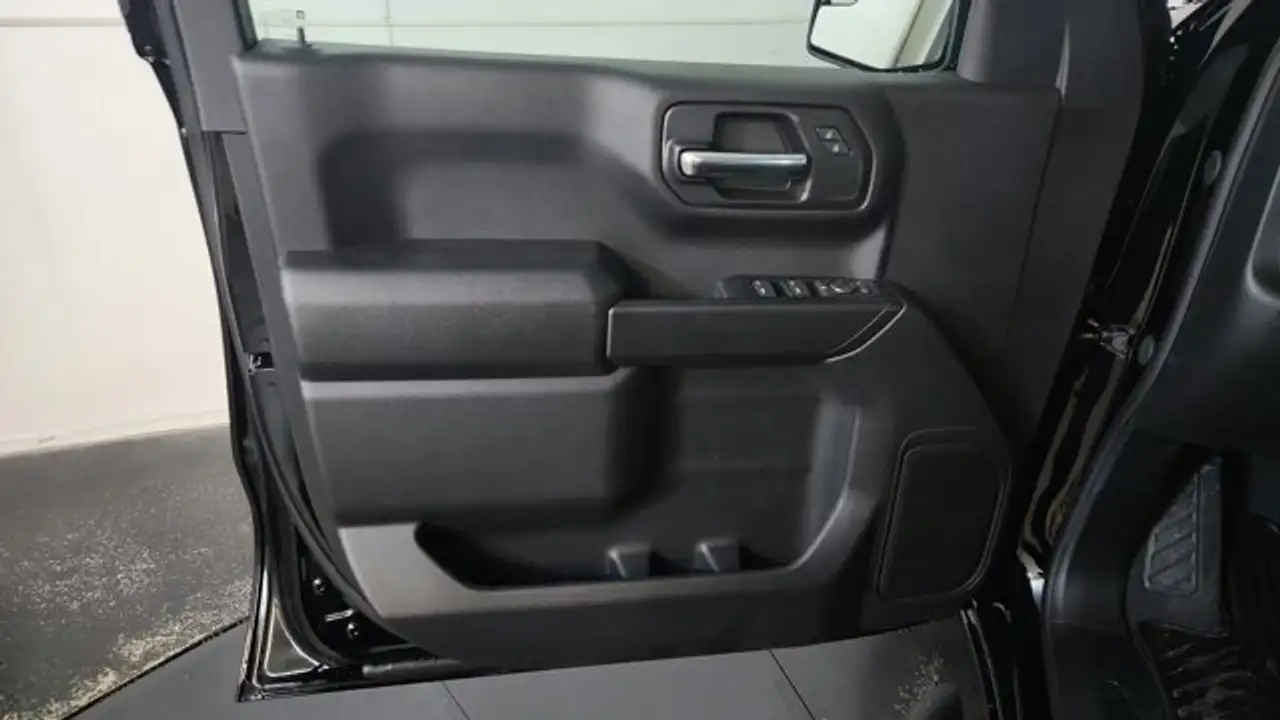 Chevrolet Silverado 1500 снимка Chevrolet Silverado 1500