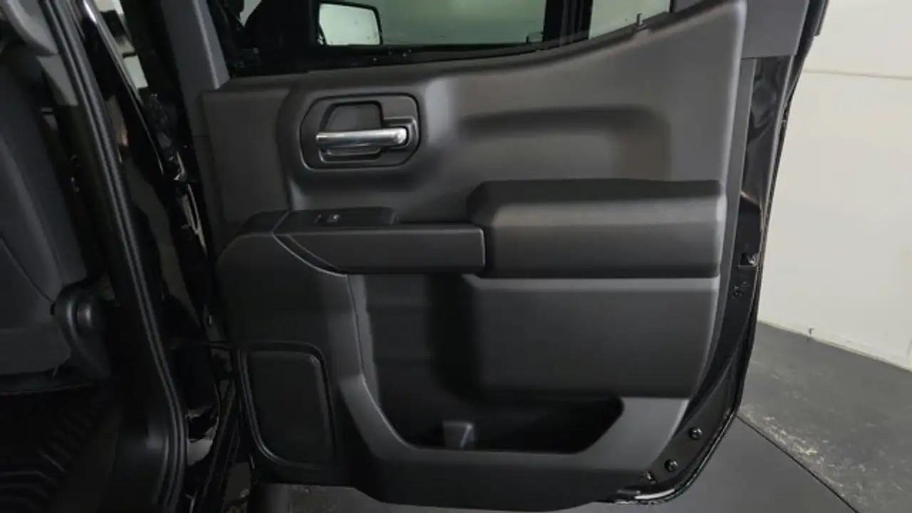 Chevrolet Silverado 1500 снимка Chevrolet Silverado 1500