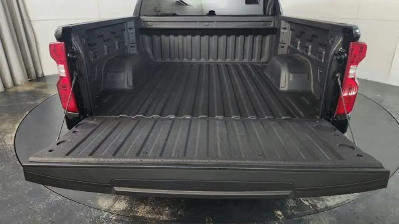 Chevrolet Silverado 1500 снимка Chevrolet Silverado 1500