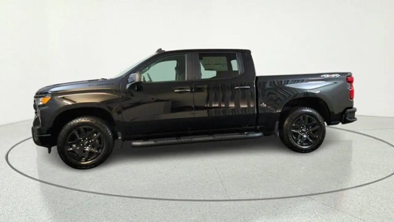 Chevrolet Silverado 1500 снимка Chevrolet Silverado 1500