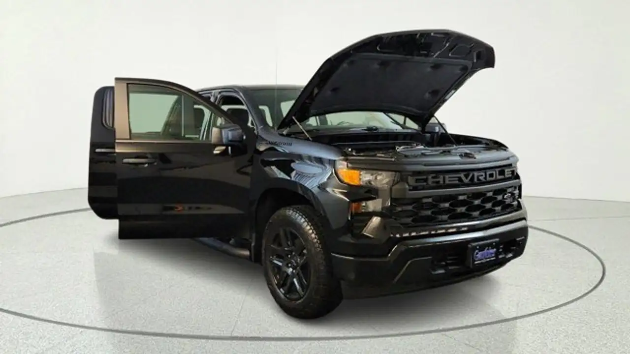 Chevrolet Silverado 1500 снимка Chevrolet Silverado 1500