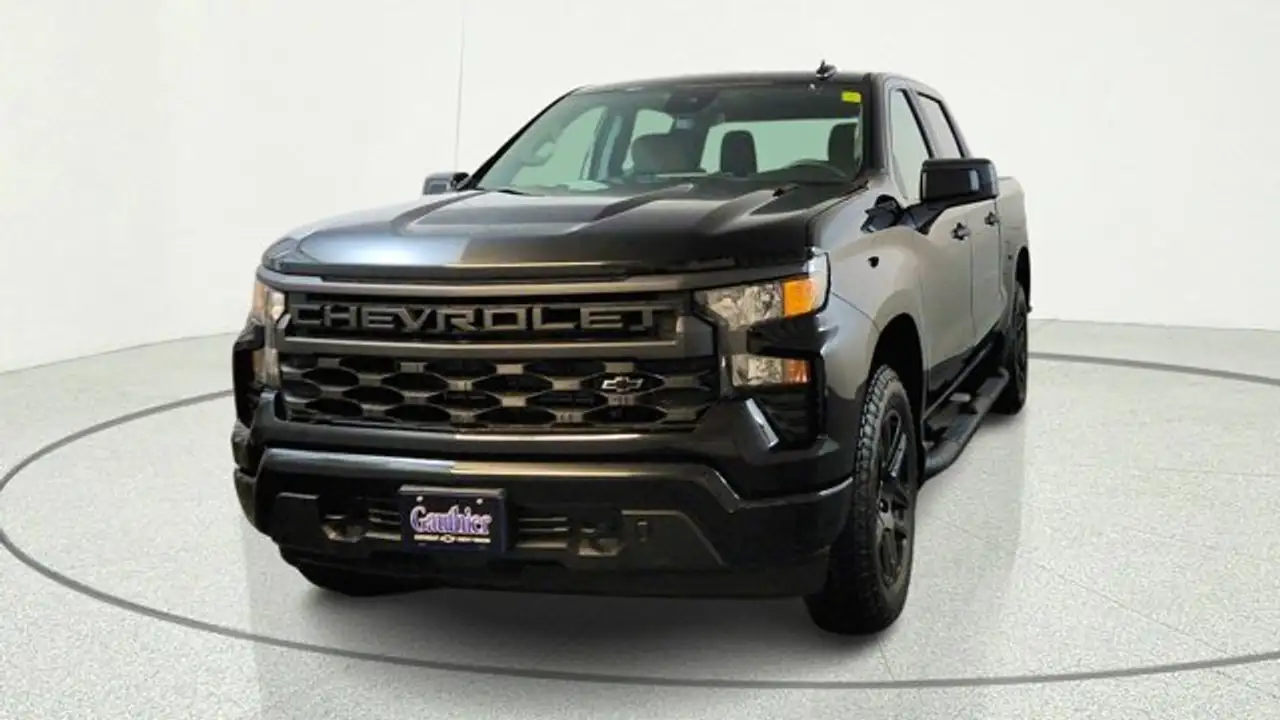 Chevrolet Silverado 1500 снимка Chevrolet Silverado 1500