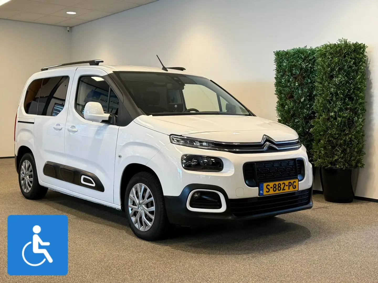 Citroen Berlingo L1 Rolstoelauto 4+1 Wit - 1