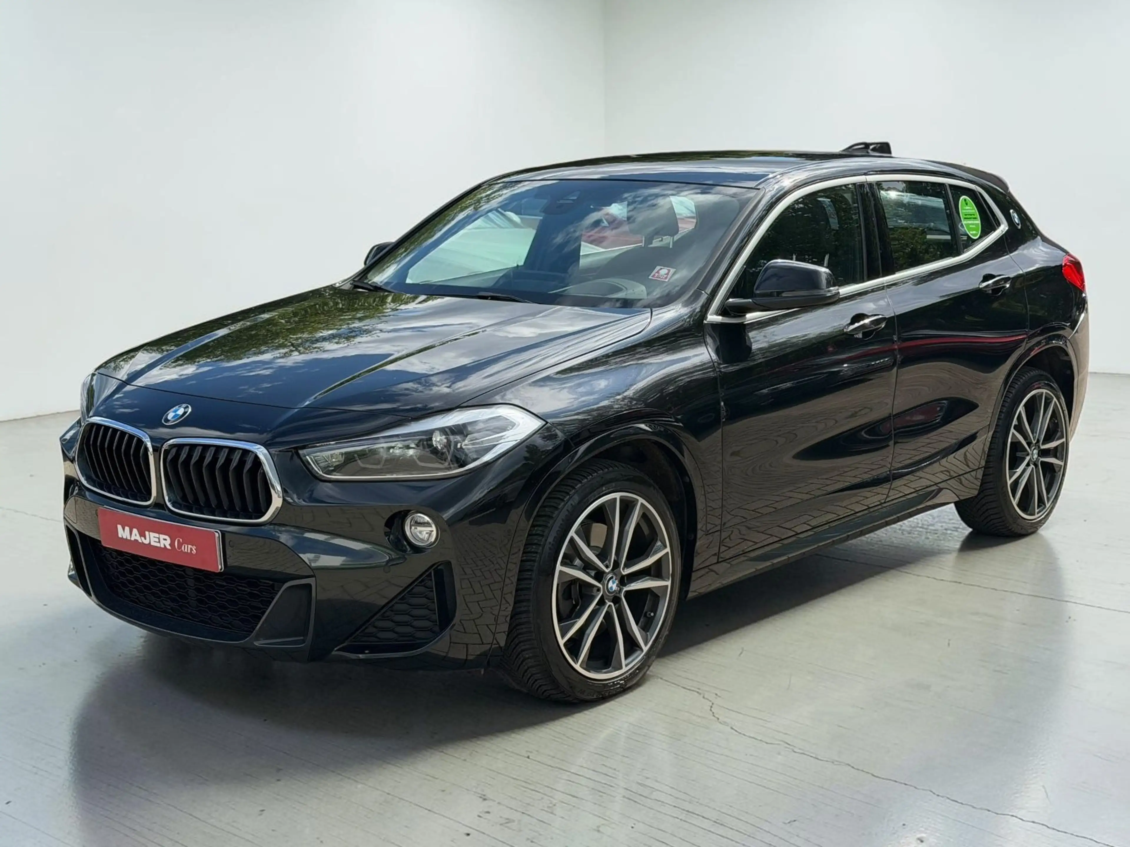 BMW X2 sDrive 20 d M Sport*HUD*LED*NAVI*TEMPOMAT* — photo 2