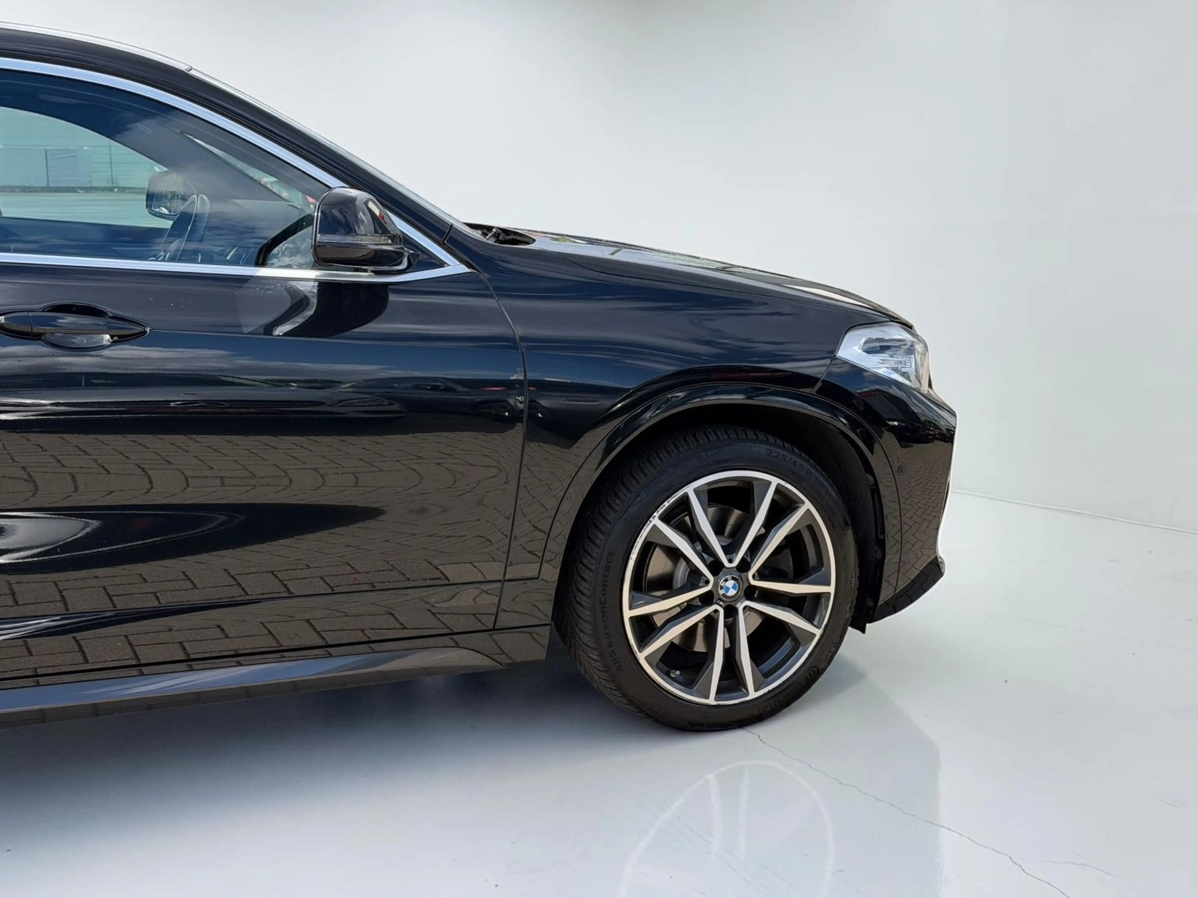 BMW X2 sDrive 20 d M Sport*HUD*LED*NAVI*TEMPOMAT* — photo 8