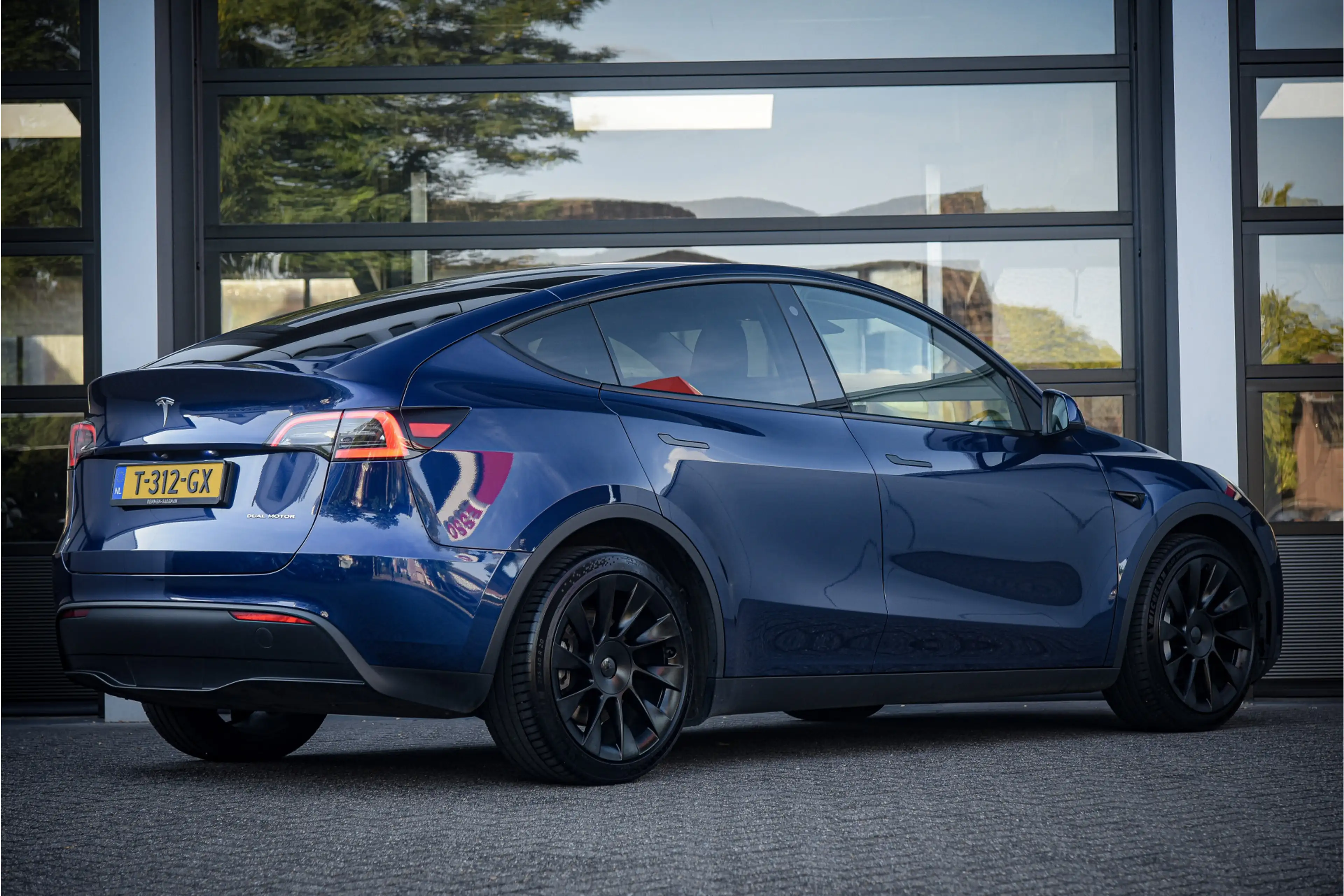 Tesla Model Y Long Rang Dual Motor AWD 75 kWh Enhanced Autopilot — photo 4