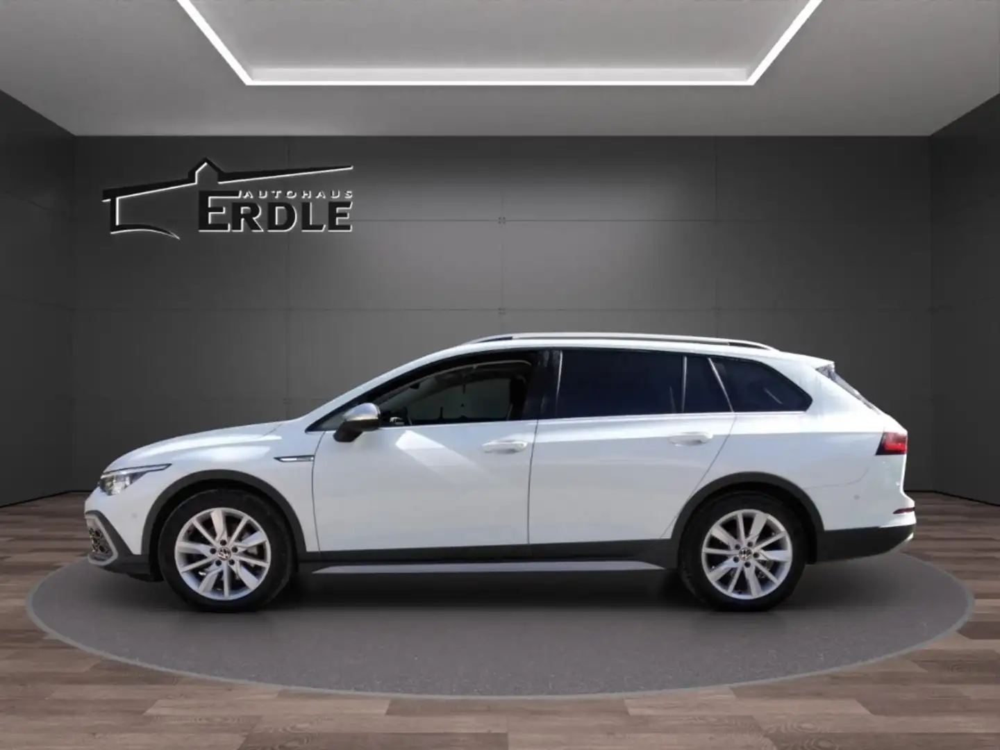 Volkswagen Golf VIII Variant 2.0 TDI DSG 4Motion Alltrack *Pano Weiß - 2