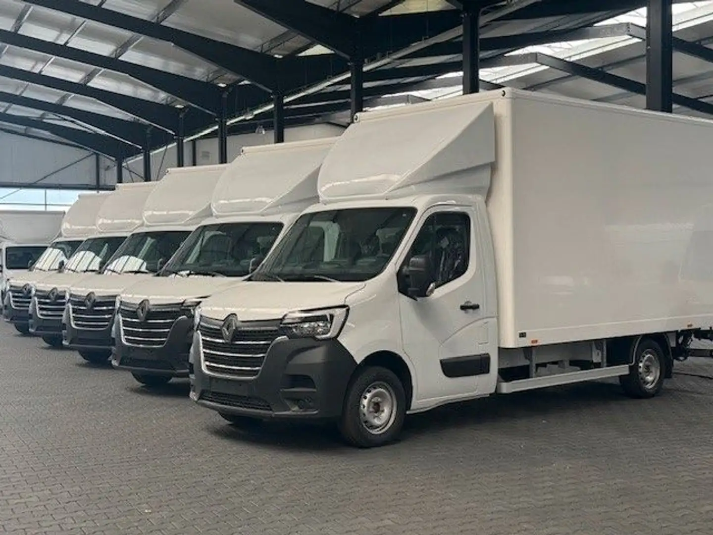 Renault 2.3 DCi 165 pk Bakwagen met Laadklep Weiß - 1