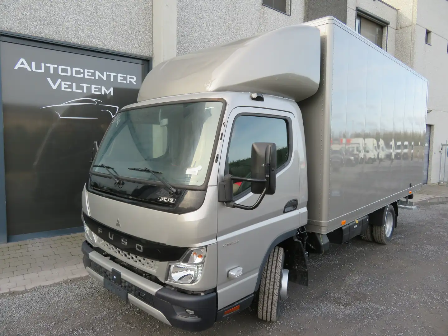 Fuso CANTER 3C15 AMT MET GESLOTEN BAK Argent - 1