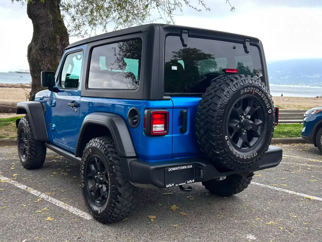 Jeep Wrangler снимка Jeep Wrangler