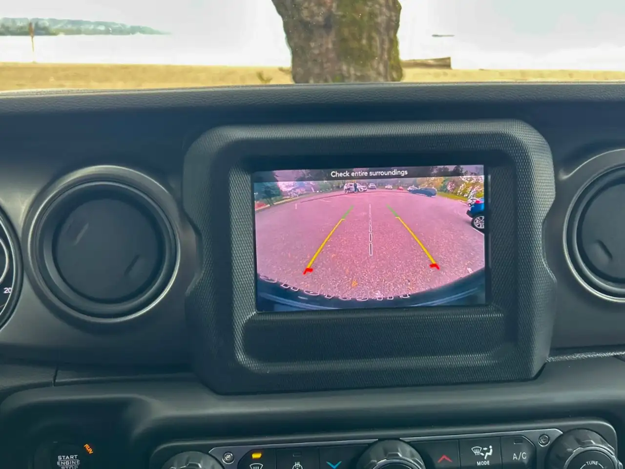 Jeep Wrangler снимка Jeep Wrangler