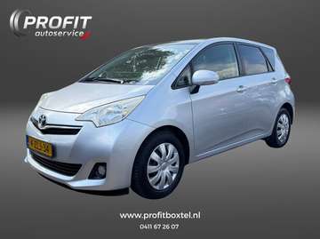 1.3 VVT-i Dynamic / Airco / Camera / Panoramadak!