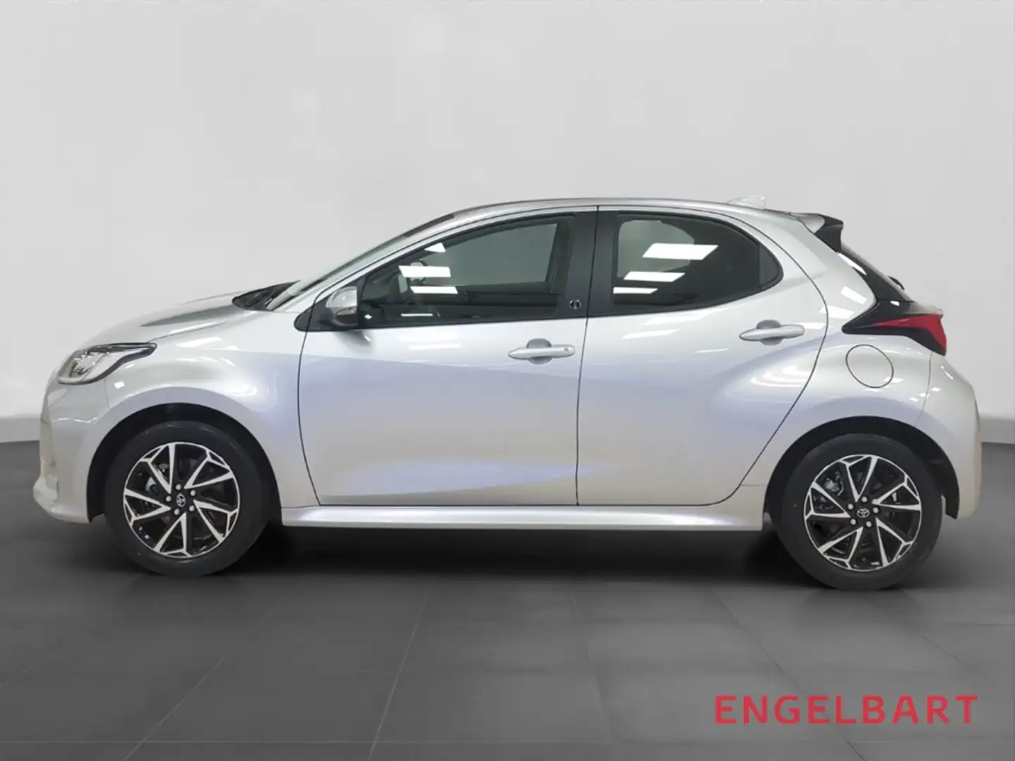 Toyota Yaris 1.5 Hybrid Team Deutschland Comfort Paket Argent - 2
