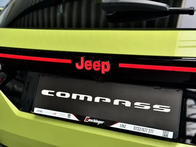 Jeep Compass view 7