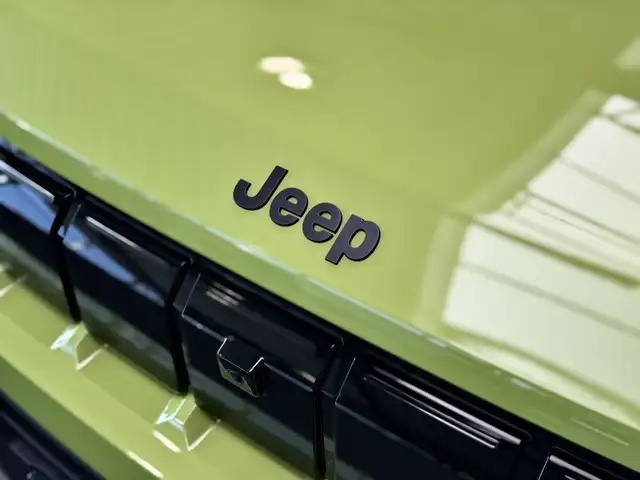 Jeep Compass view 3