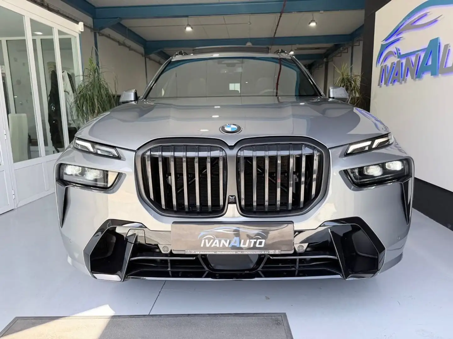 BMW X7 xDrive40d Gris - 2