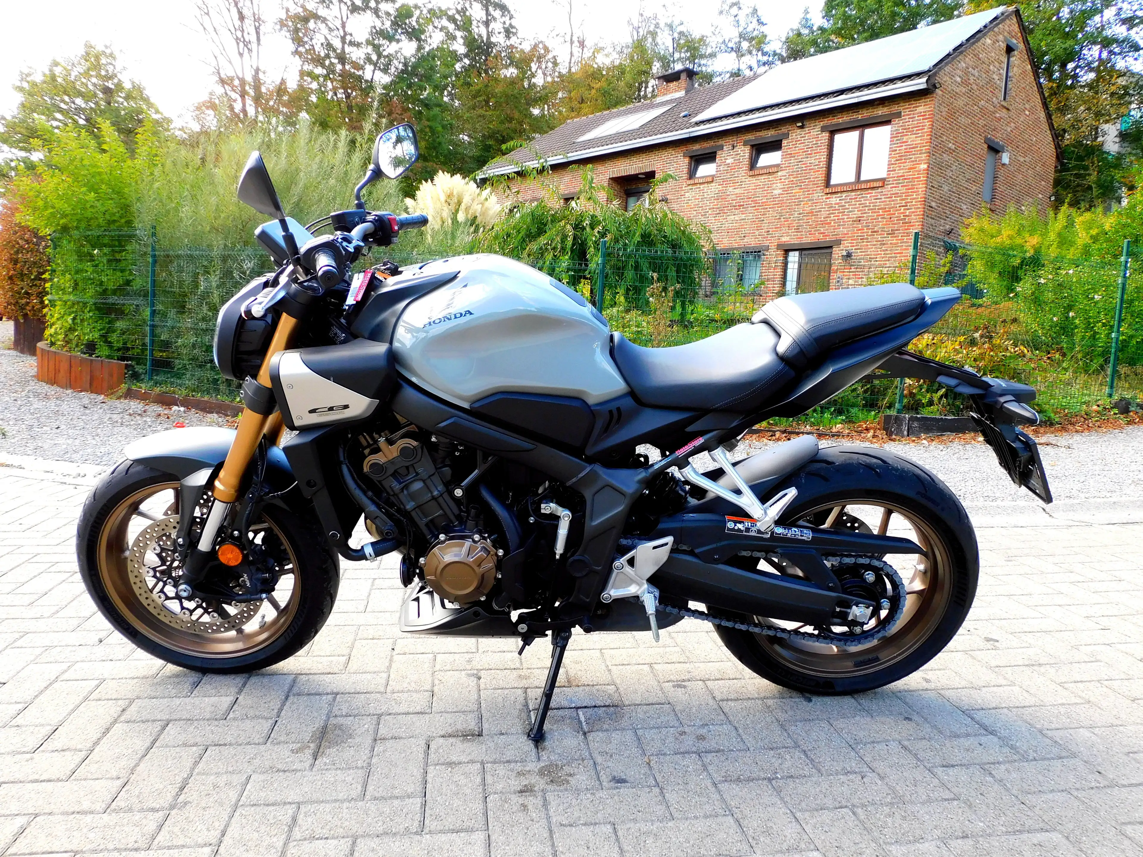 Honda CB 650 R année 2025 , garantie usine — photo 7