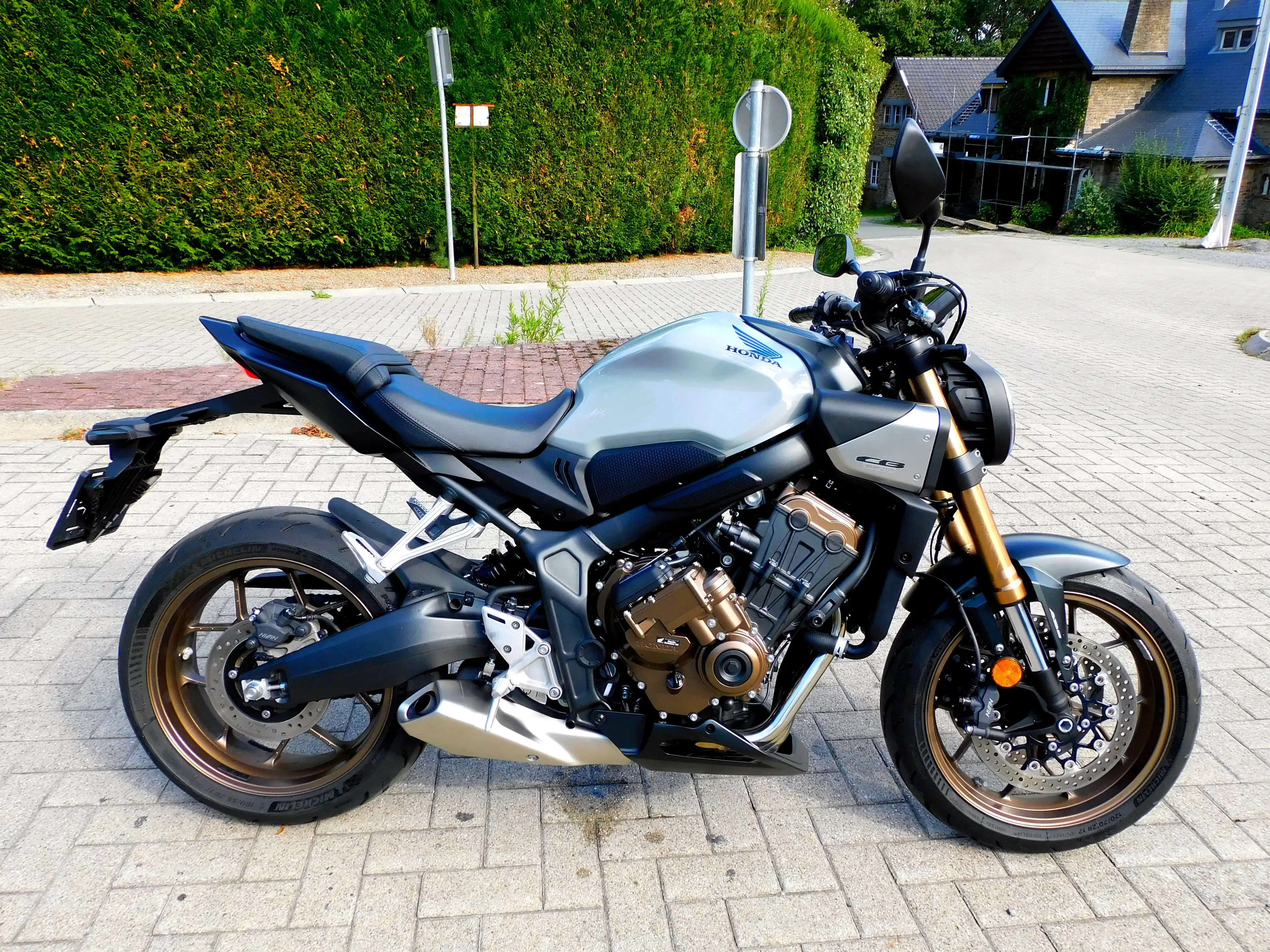 Honda CB 650 R année 2025 , garantie usine
