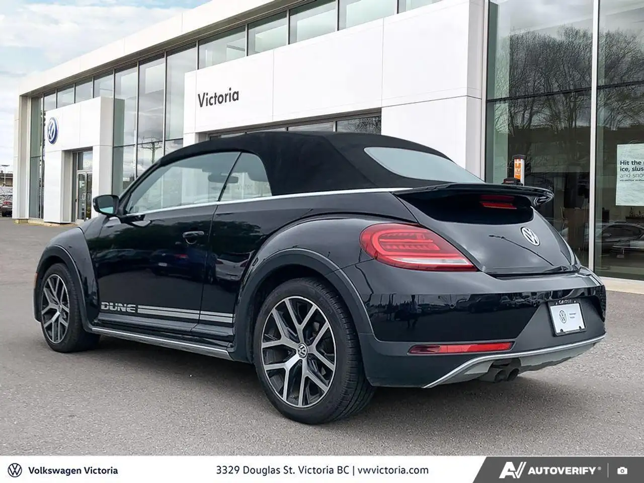 Volkswagen Beetle photo Volkswagen Beetle