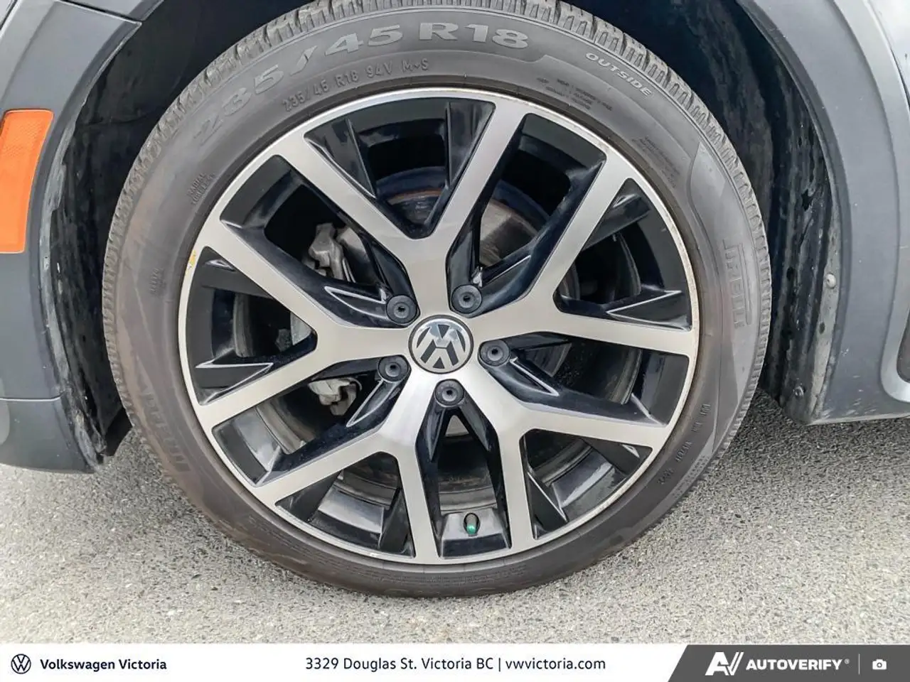 Volkswagen Beetle photo Volkswagen Beetle