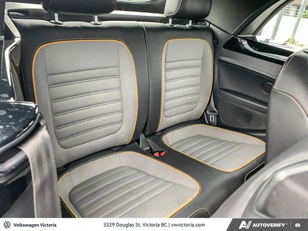 Volkswagen Beetle photo Volkswagen Beetle