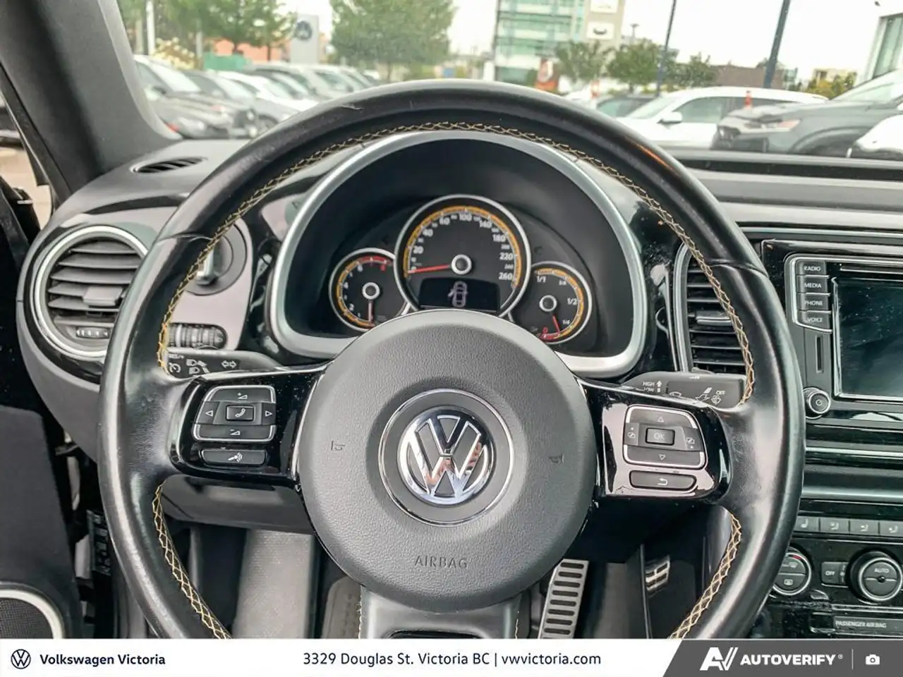 Volkswagen Beetle photo Volkswagen Beetle