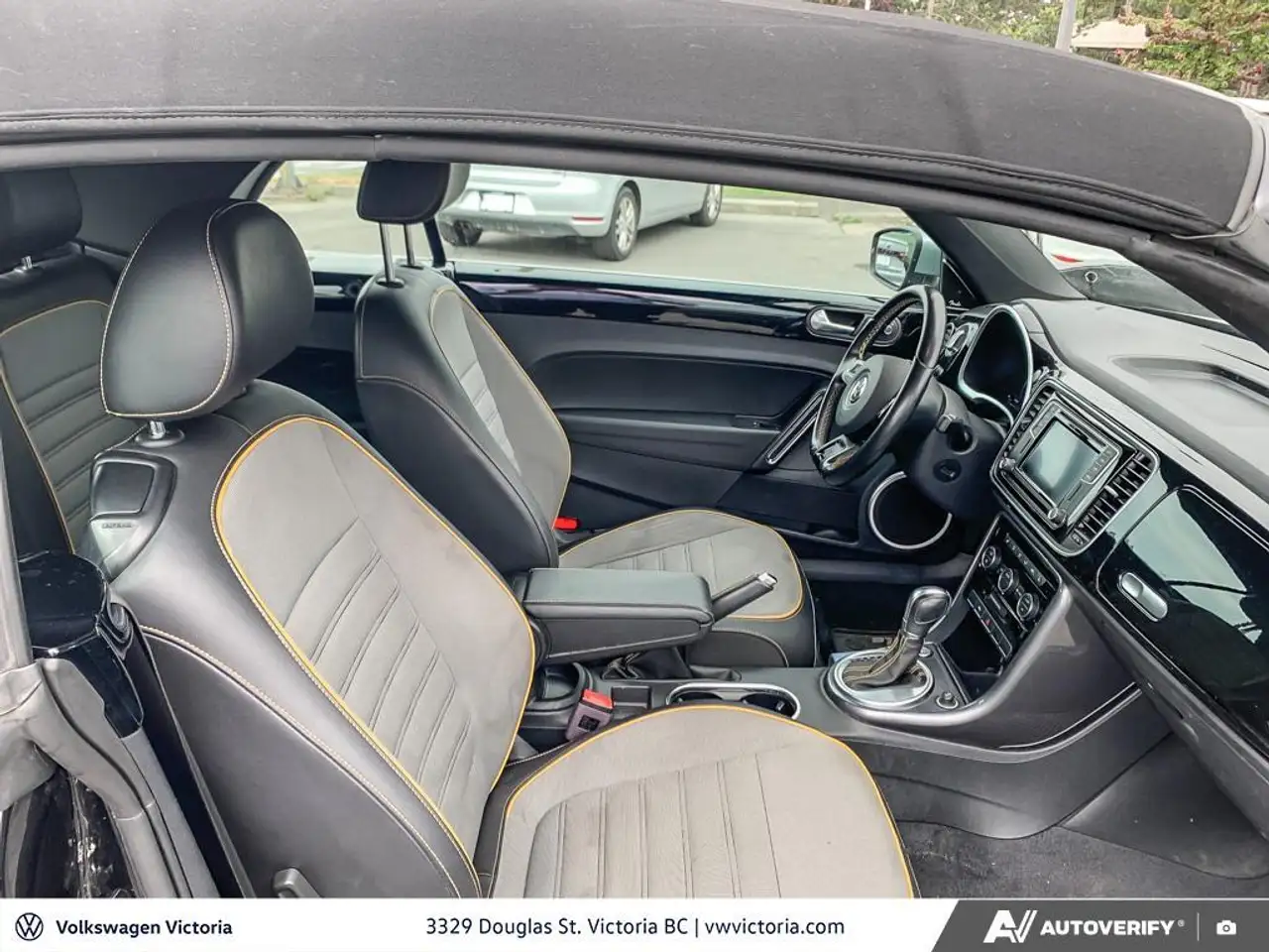 Volkswagen Beetle photo Volkswagen Beetle