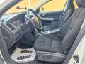 Volvo XC60 2,4D AWD Momentum Geartronic Weiß - thumbnail 15