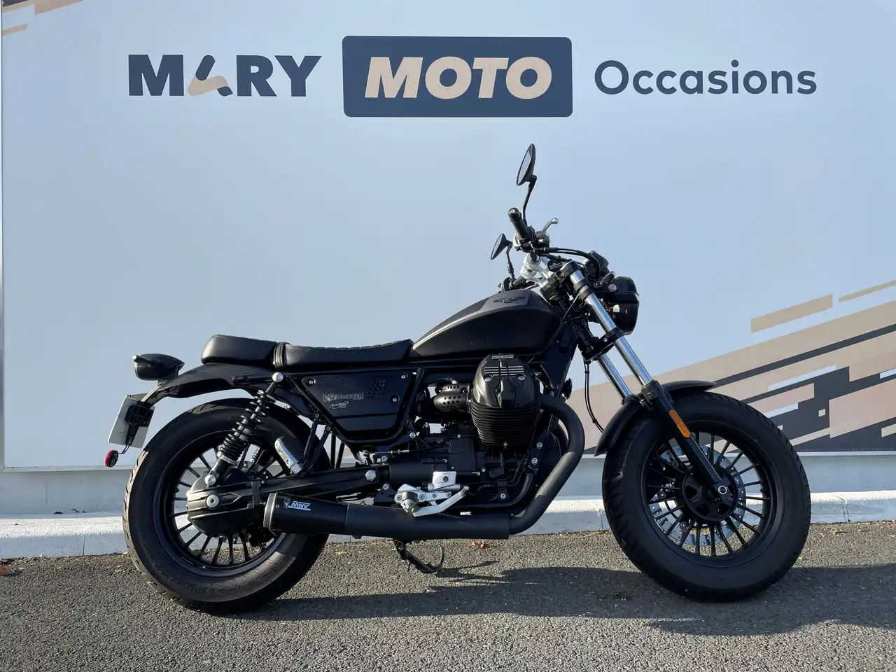 Moto Guzzi V 9