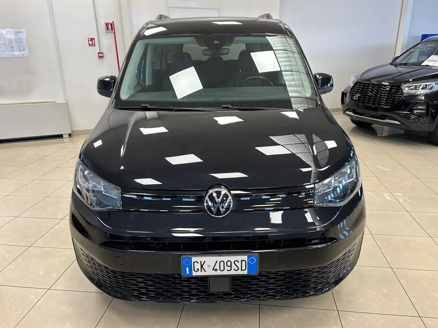 Volkswagen Caddy 1.5 TSI MAXI  7 POSTI Černá - 2