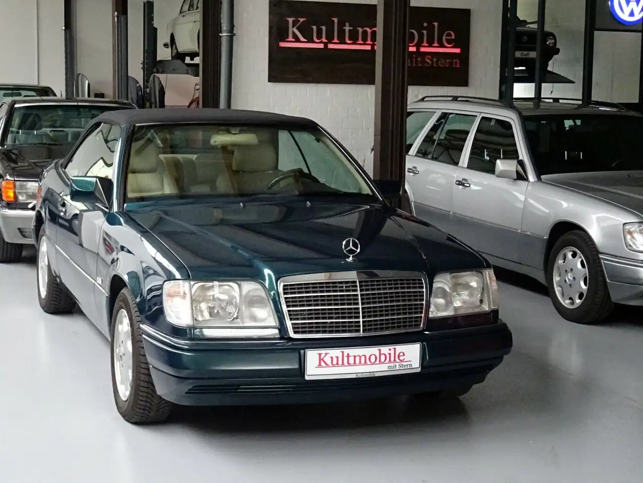 Mercedes-Benz CE 220