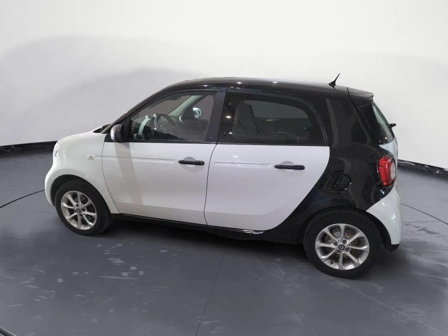 smart forFour 2ªs. (W453) 70 1.0 Superpassion Bílá - 2