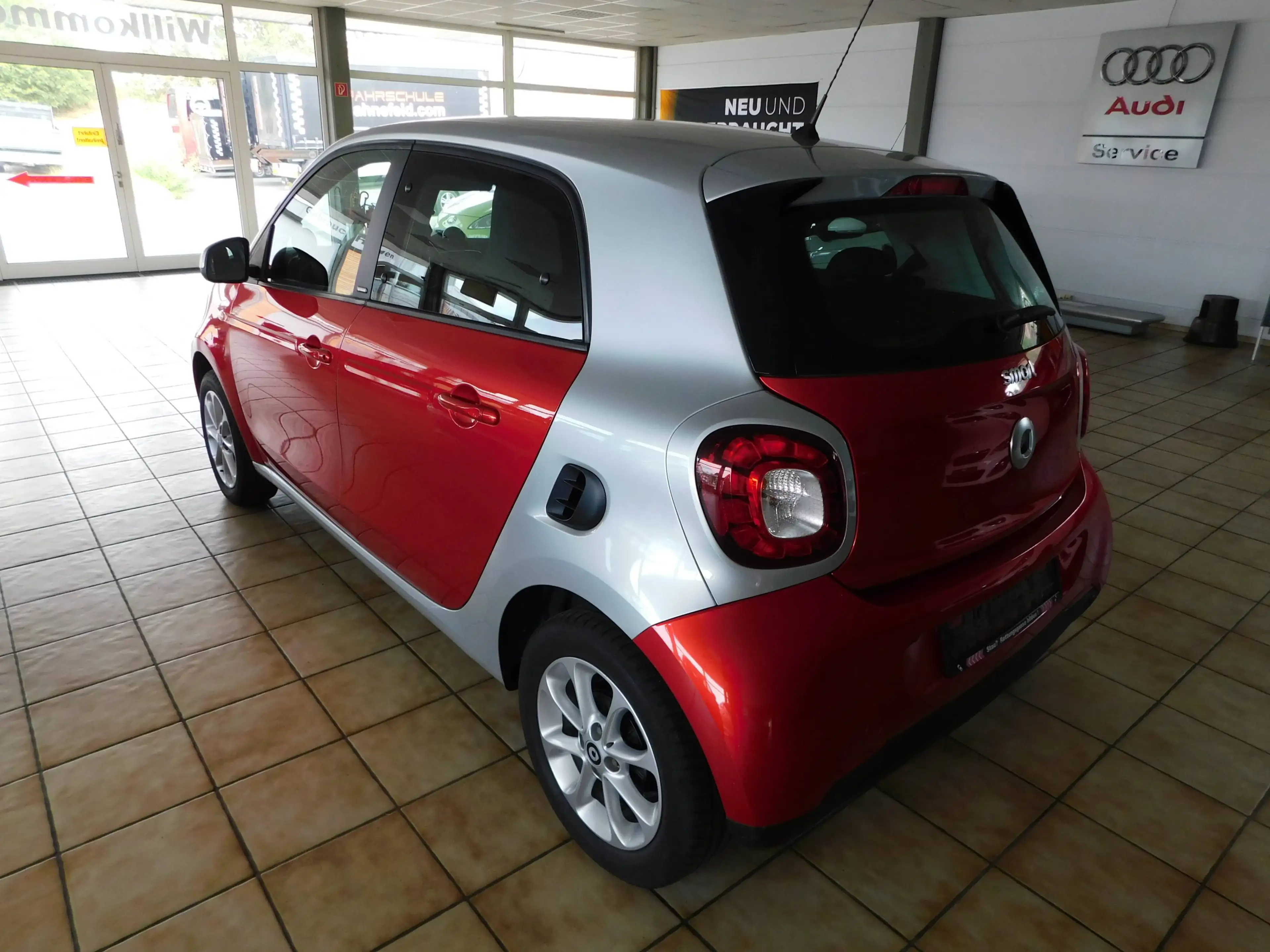 smart forFour smart forfour passion/NAVI/1 HAND/KLIMA — photo 10