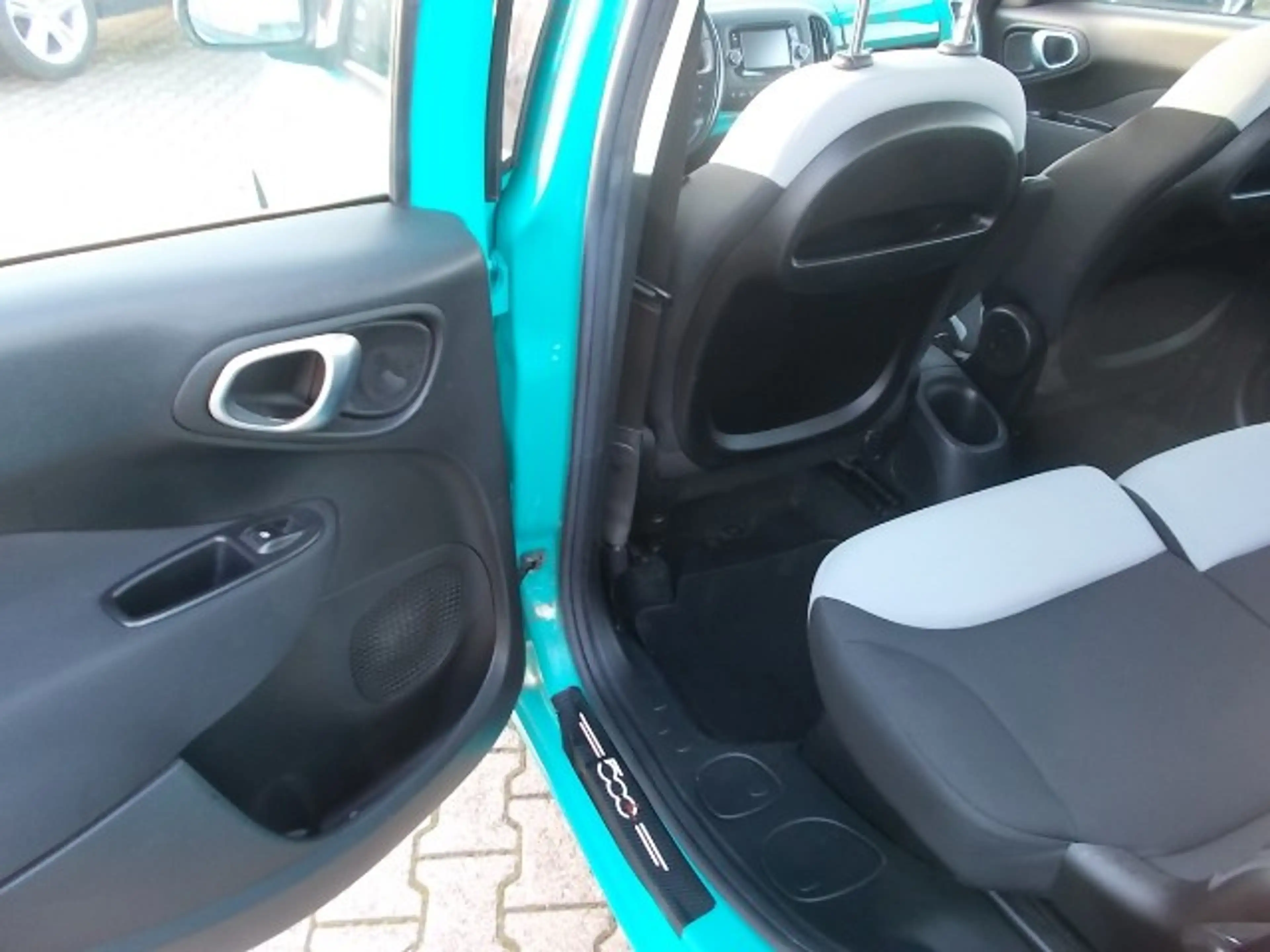 Fiat 500L Pop Star 0,9, Navi, Allwetter, Tempomat — photo 14