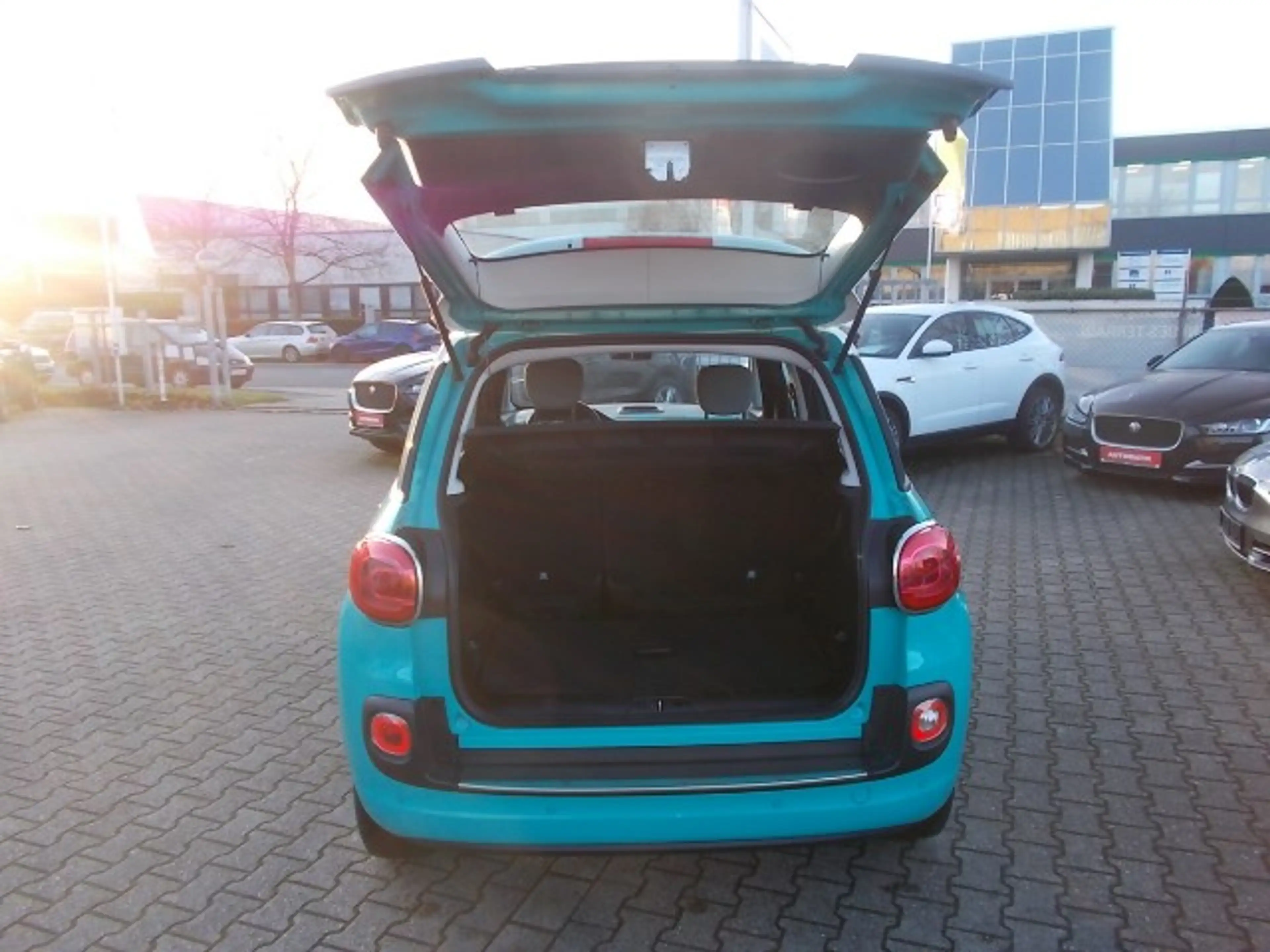 Fiat 500L Pop Star 0,9, Navi, Allwetter, Tempomat — photo 12