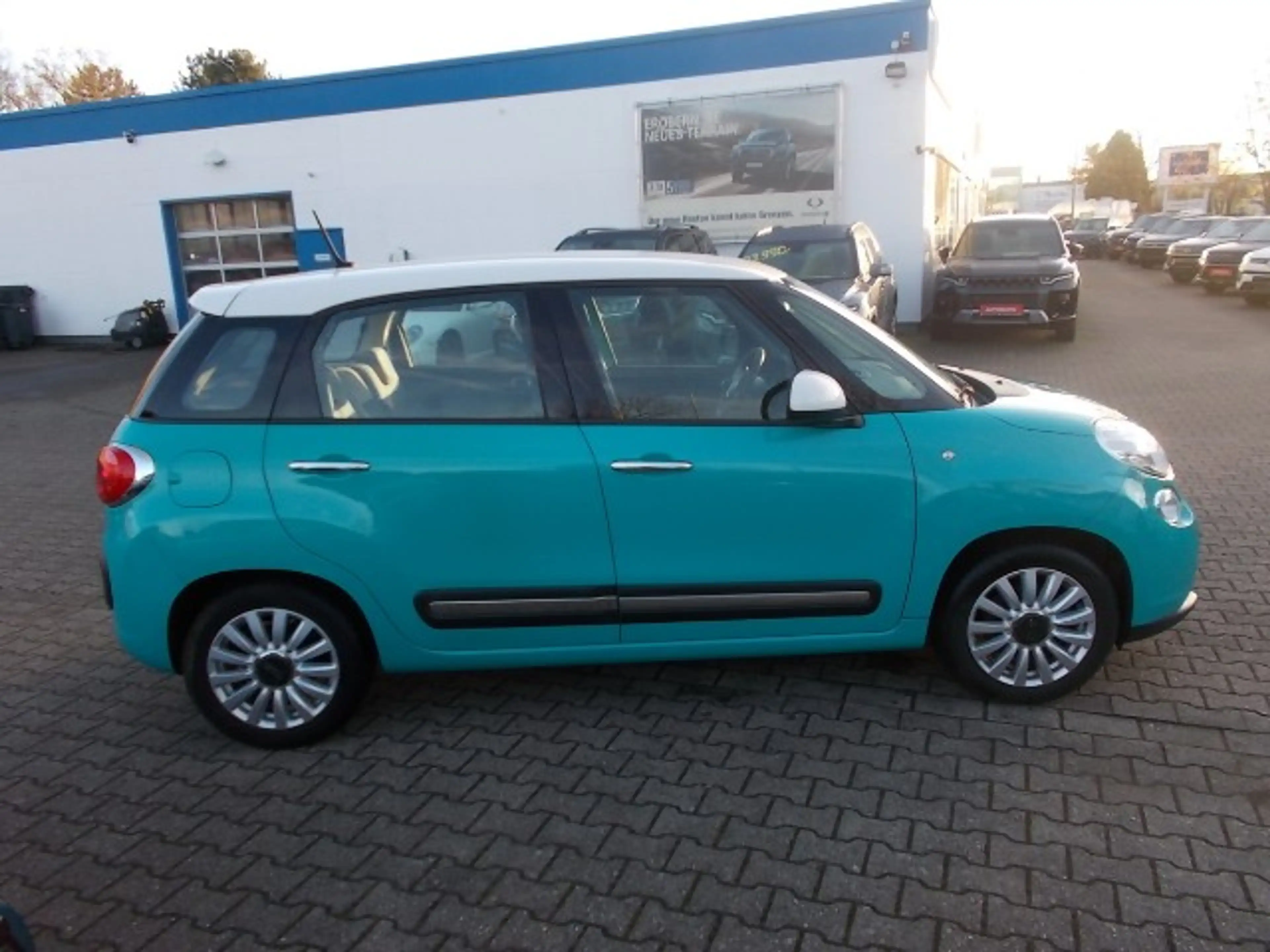 Fiat 500L Pop Star 0,9, Navi, Allwetter, Tempomat — photo 4