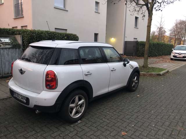 Imagine MINI One D Countryman One D