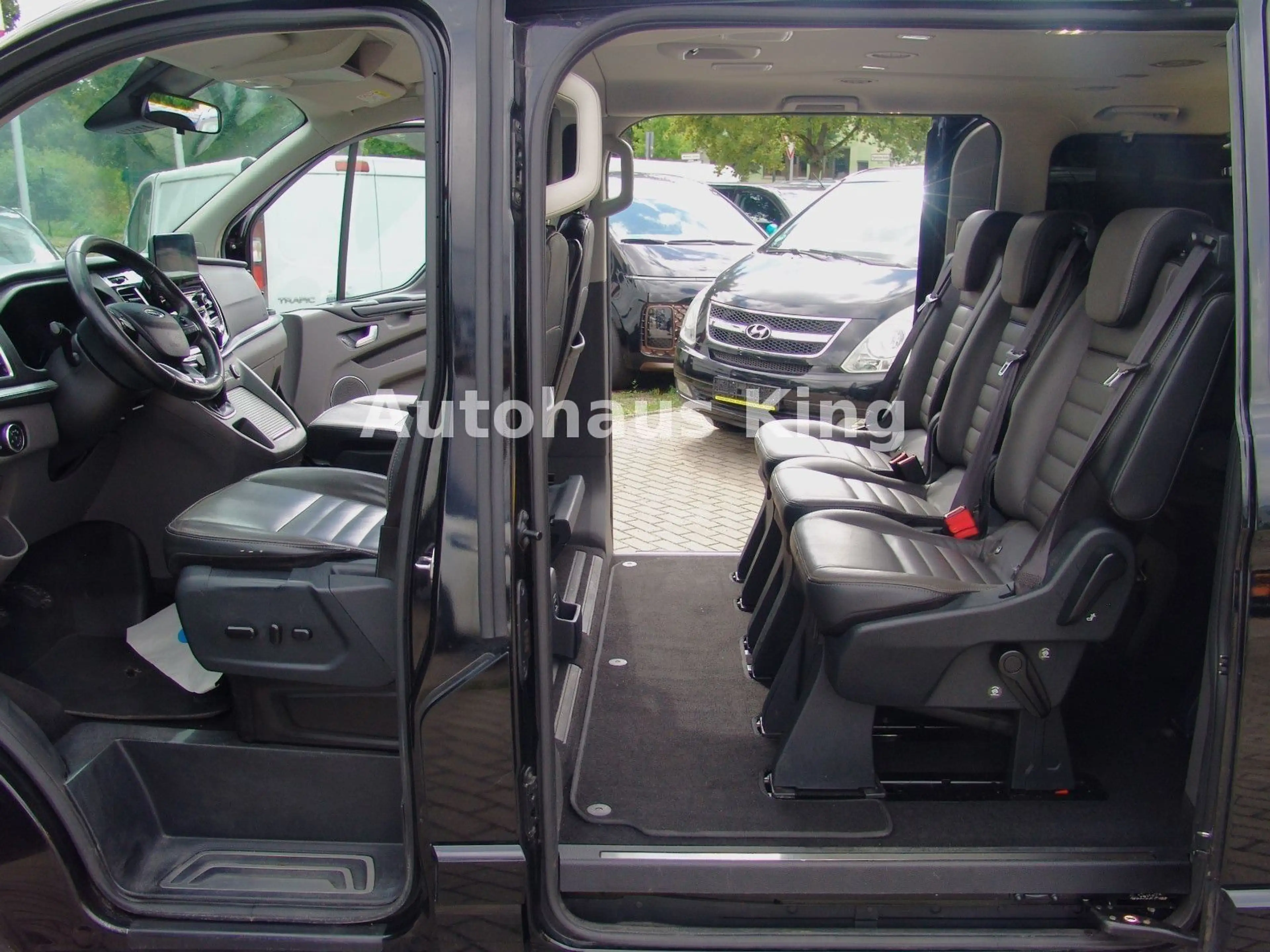 Ford Tourneo Custom Titanium X-8 Sit/Leder/Navi — photo 7