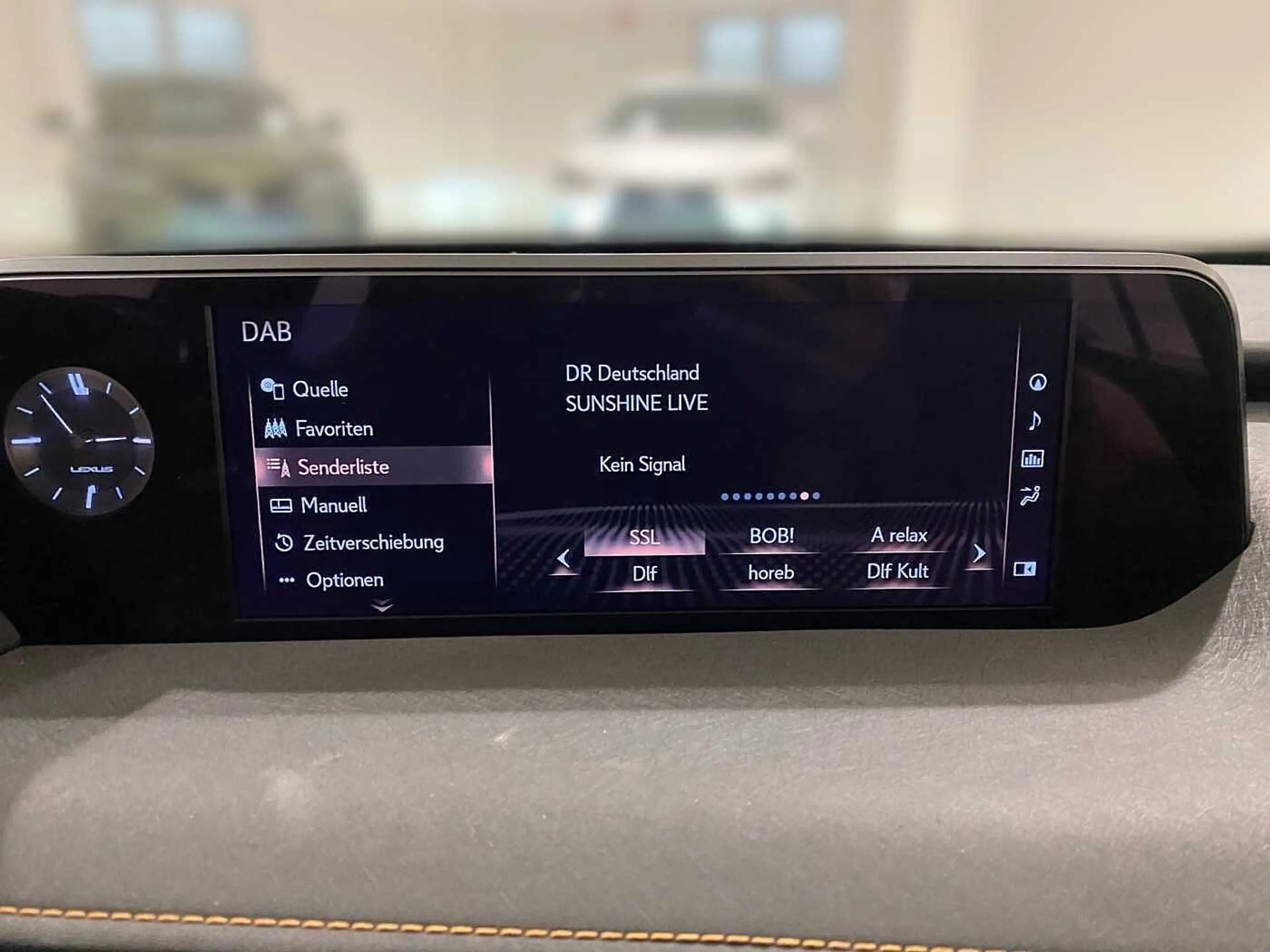 Lexus UX 250h Luxury Line 360° KAMERA SHZ — photo 13