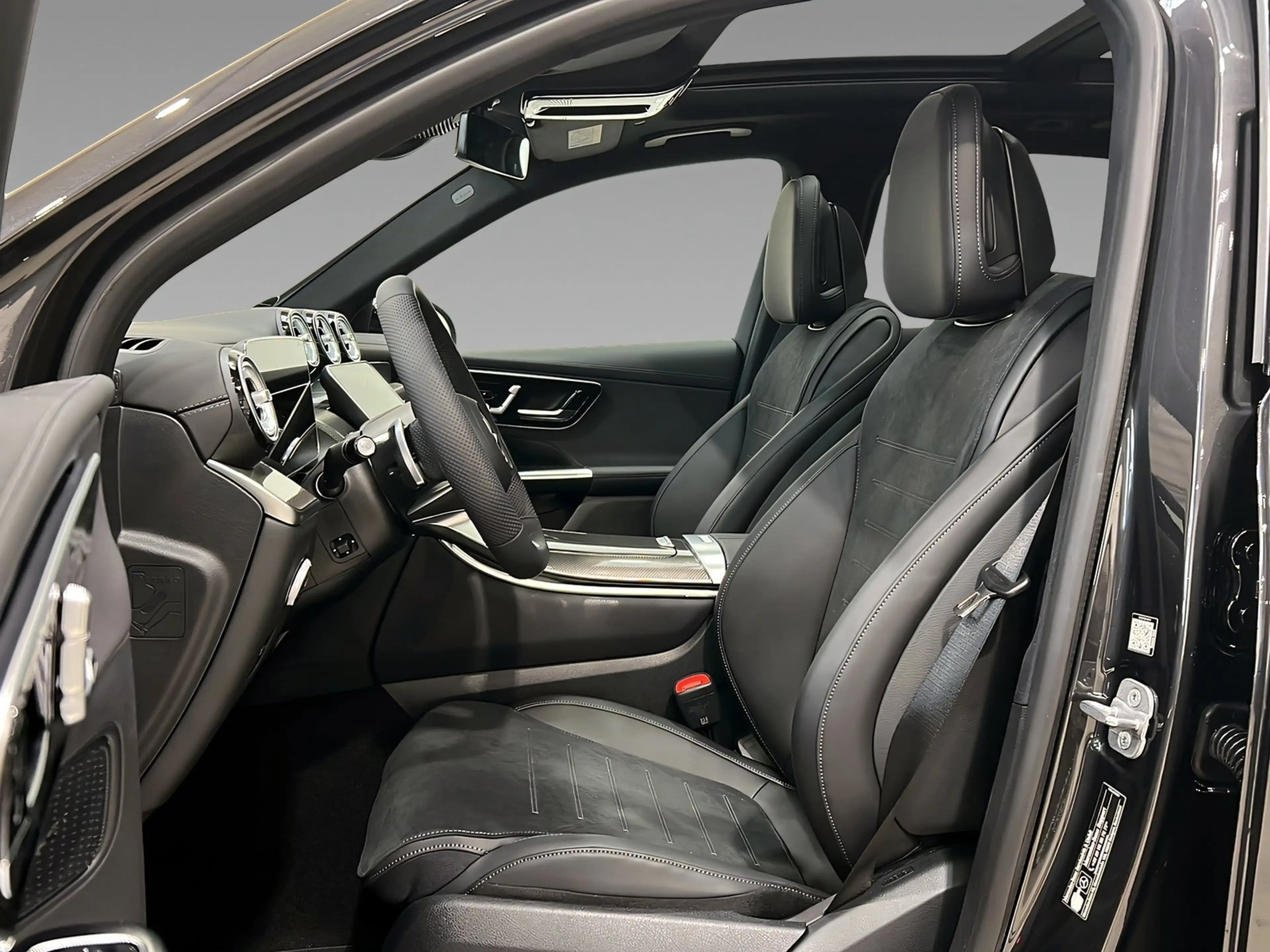 Mercedes-Benz GLC 200 4M AMG+NIGHT+Memory+Pano+LrHz+AHK+360° — photo 8